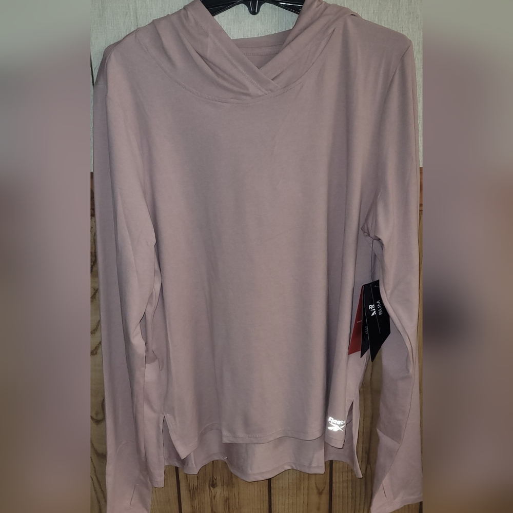 Reebok long sleeve pullover shirt